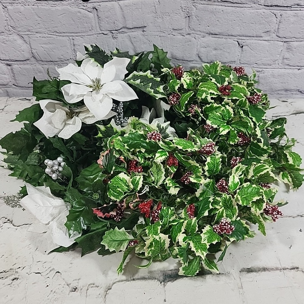 Vintage Christmas Garland Holly Poinsettia 2 Styles In Pieces Traditional‎
